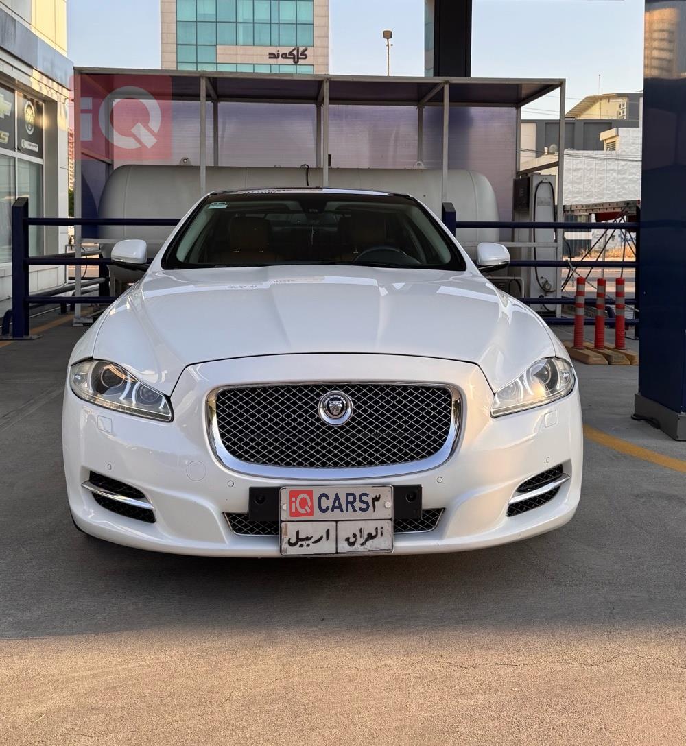جاكوار XJ